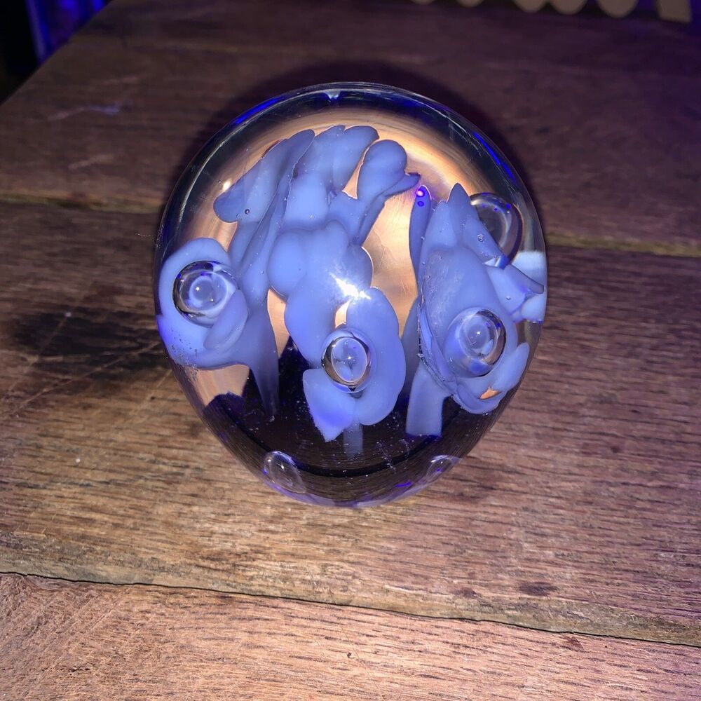 St Clair Maude & Bob 1984 Art Glass Trumpet Flower Paperweight Controled Bubble